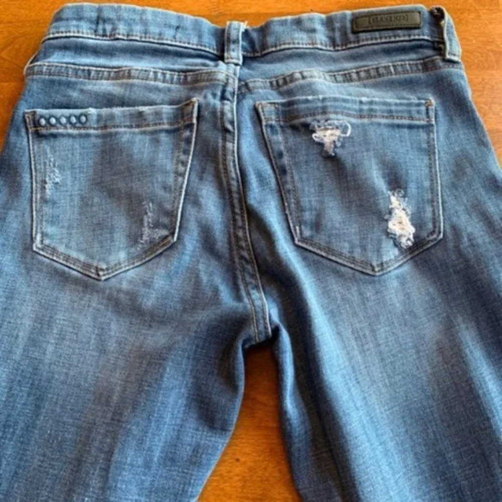 𝅺BLANK NYC Skinny Classique Distressed Jeans. 24.